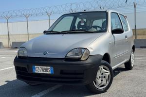 FIAT 600 1.1 BENZINA NEO PATENTATI BASE CON SOLI 4