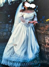 Abito da sposa  con accessori