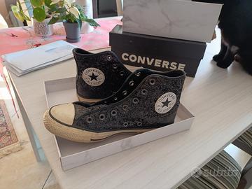 Converse nere con paillettes 