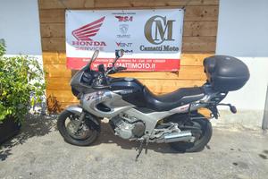 YAMAHA TDM 850 HONDA CBR 1000 RR