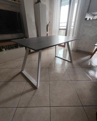 Tavolo allungabile moderno