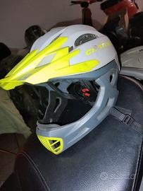 casco bicicletta 