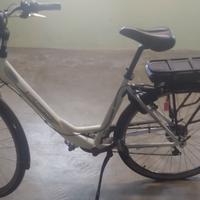 E-moon  bicicletta elettrica unisex adulto, bianca