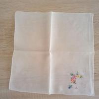 Fazzolettini donna ricamati a mano