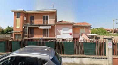 Immobile in asta di 111 m² con 2 locali a Lainate