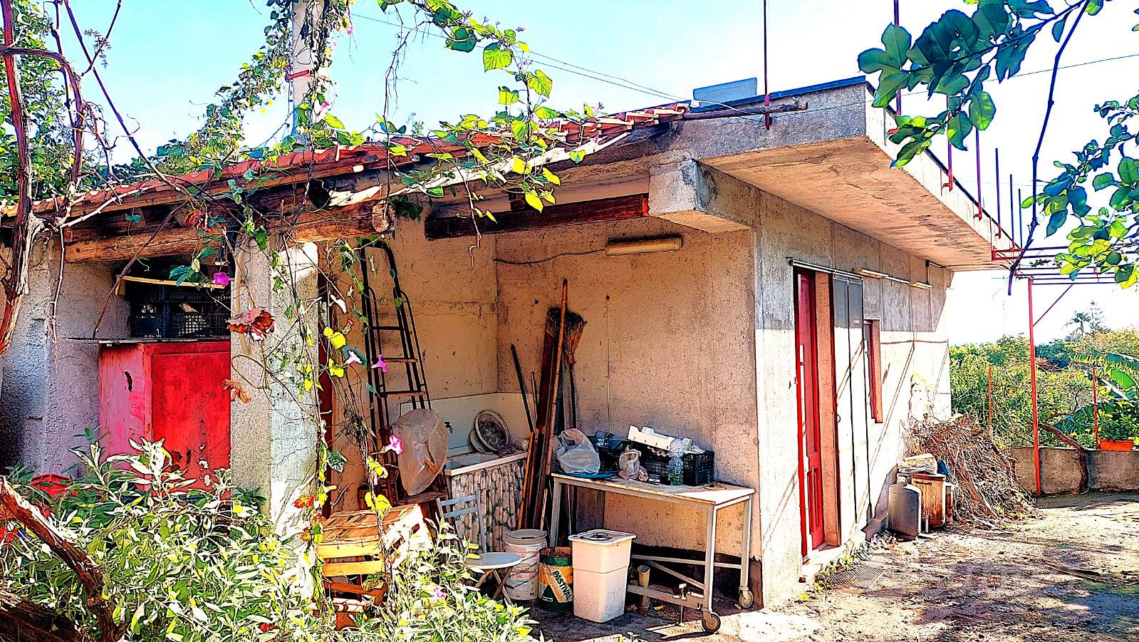 Doppia Unità Immobiliare con giardino di 5000 mq - Vista 4