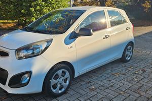 kia picanto benzina 2011 euro 3700