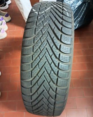 Pneumatici invernali Pirelli 185/60 R15 88T