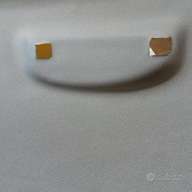 Tessuto cielo tetto auto grigio ghiaccio