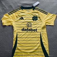 Cambio con altre maglie da calcio