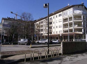 Immobile in asta di 139 m² con 3 locali e box auto