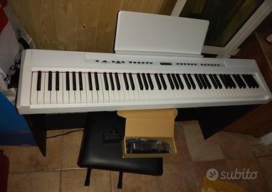 pianoforte  elettrico come nuovo 