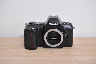 Nikon Analogica F-601M solo corpo