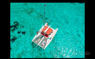 Catamarano pronto per noleggio