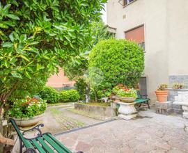 BIFAMILIARE A GARBAGNATE MILANESE