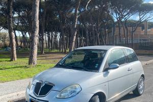 Lancia Ypsilon 1.3 mjt 16v Argento
