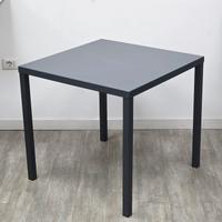 tavolo autolivellante arredo locale  esterno