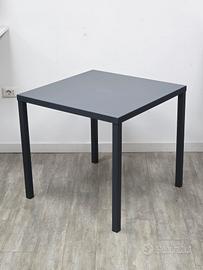 tavolo autolivellante arredo locale  esterno