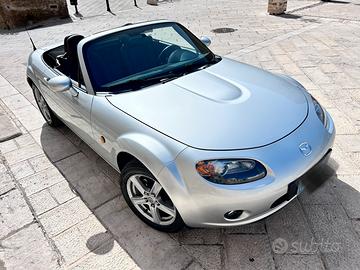 Mazda mx5 spider cilindrata 1800 126cv