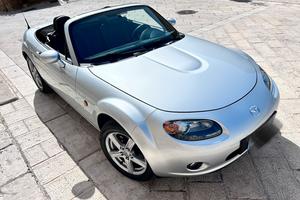Mazda mx5 spider cilindrata 1800 126cv