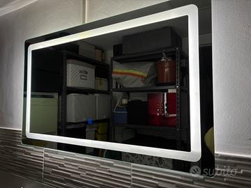 SPECCHIO CON LED