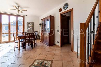 Appartamento di 123 m² con 3 locali e box auto a S