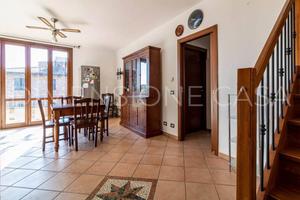Appartamento di 123 m² con 3 locali e box auto a S