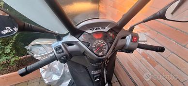 HONDA SH 300