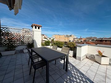 Appartamento al mare con grande terrazza