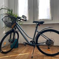 Bici trekking RIVERSIDE 500 blu (Decathlon)