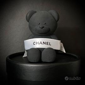 Scultura Statua Orsetto Nero con nastro lusso