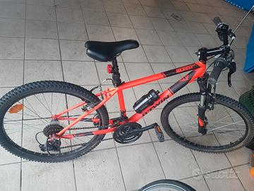 bici b twin mountain bike 