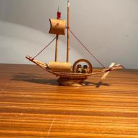 Modellino Barca Artigianale in Bambù