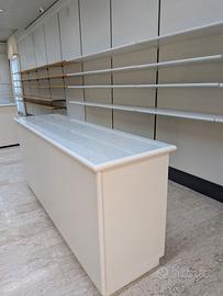 Banco Cassa/Espositore da negozio laccato bianco 