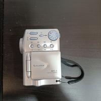 Fotocamera Digitale Fujifilm MV-1 con Custodia