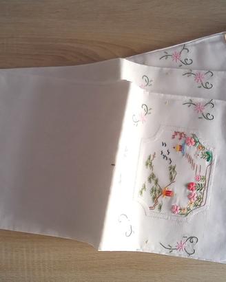 Asciugamani lino e cotone ricamate