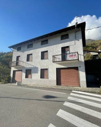 Casa indipendente di 154 m² con più di 5 locali e 