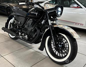 Moto Guzzi V9 - 2017