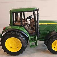 Trattore John Deere Bruder