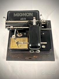macchina da scrivere AEG Mignon Modell4 anni ’40