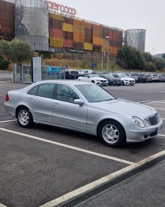 Mercedes-benz E 270 177CV - Da Vetrina