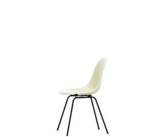 Sedia.  Vitra  Eames Fiberglass Side Chair DSX