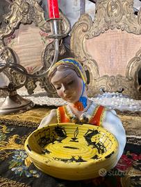 Antica ceramica donna Sarda