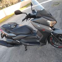 yamaha xmax 400 momo