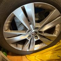 Cerchi Skoda gomme invernali Nokian 215/50R18
