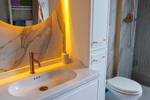 Via SALINELLA eccellenti condizioni,arredato nuovo