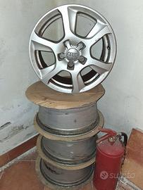4 cerchi audi a 4 € 100