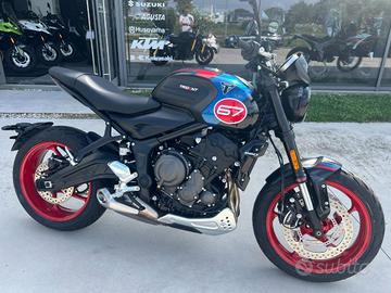 TRIUMPH Trident 660 Tribute