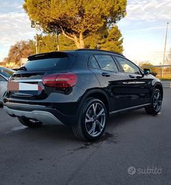 Mercedes-benz GLA 180