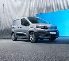 Musata completa e ricambi vari Peugeot partner 202